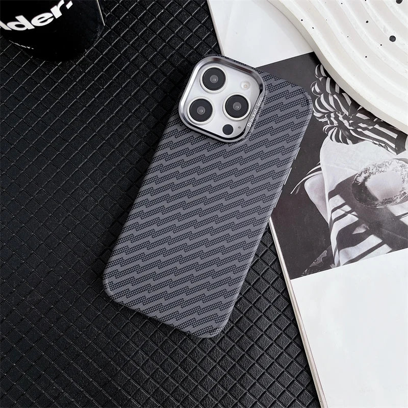 Coque Fibre de Carbone iPhone – MagSafe & Antichoc